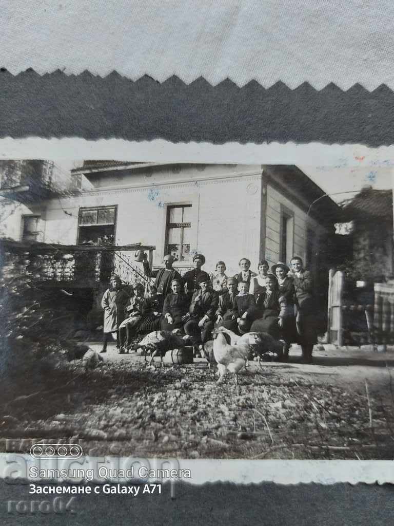 PEOPLE - ROOSTERS - TOAST with price 5.00 BGN | € 2.56 PEOPLE - ROOSTERS - TOAST with price 5.00 BGN | € 2.56