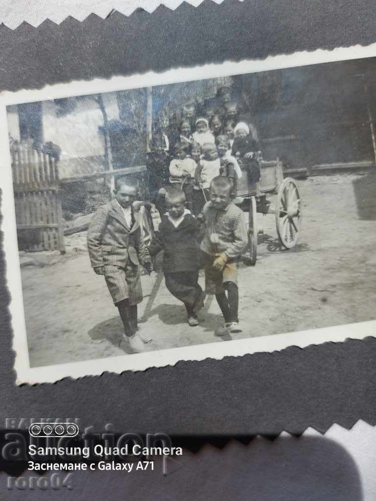 Licitație COPII - Cărucior - EXPLOATARE Licitație COPII - Cărucior - EXPLOATARE