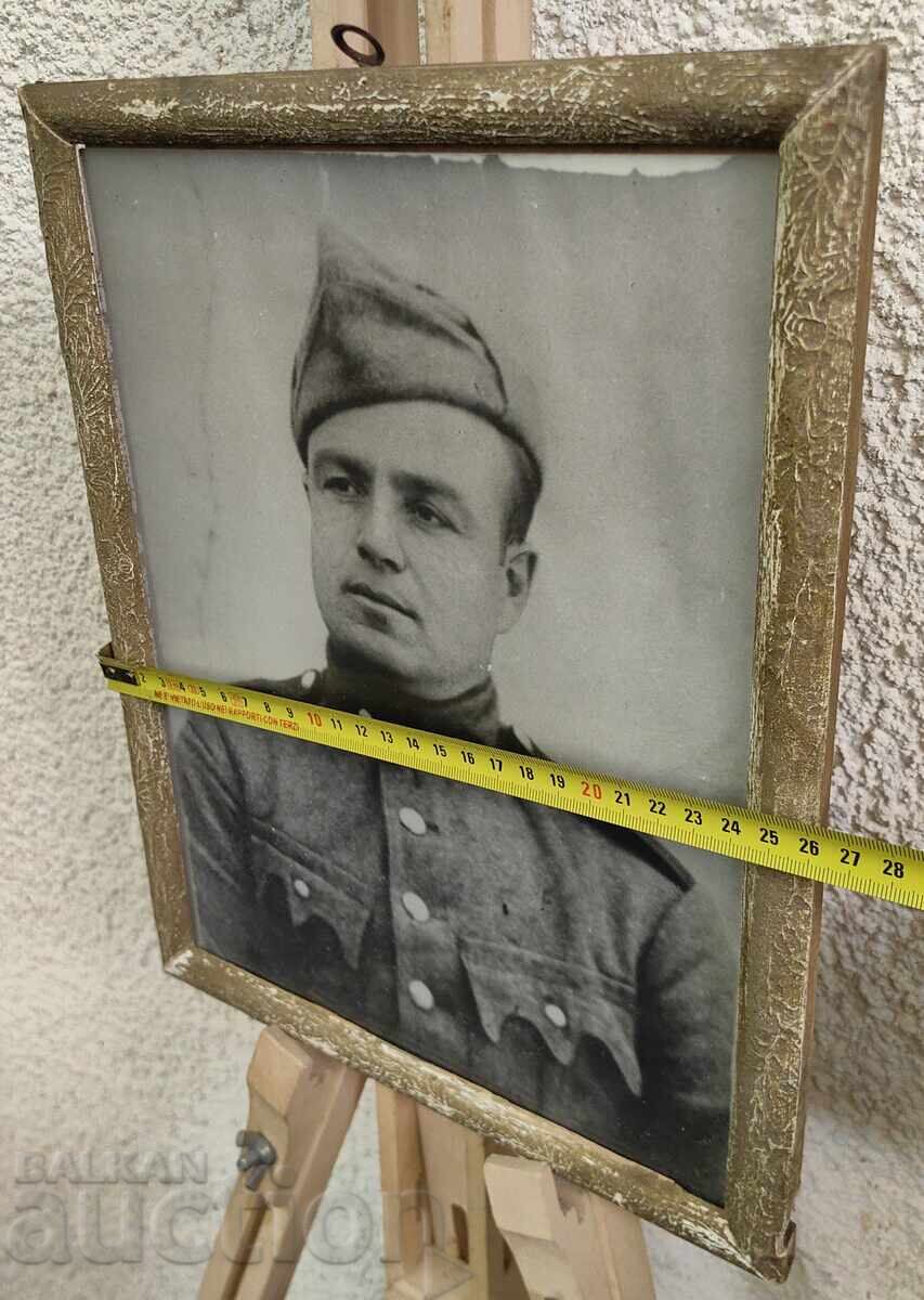 REGATUL BULGARIEI SOLDATUL VECHI MILITAR FOTO CADRU FOTO cu preț € 7.00 | 13.69 BGN REGATUL BULGARIEI SOLDATUL VECHI MILITAR FOTO CADRU FOTO cu preț € 7.00 | 13.69 BGN