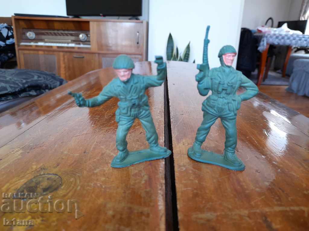 Old figurines Soldiers with price 16.00 BGN | € 8.18