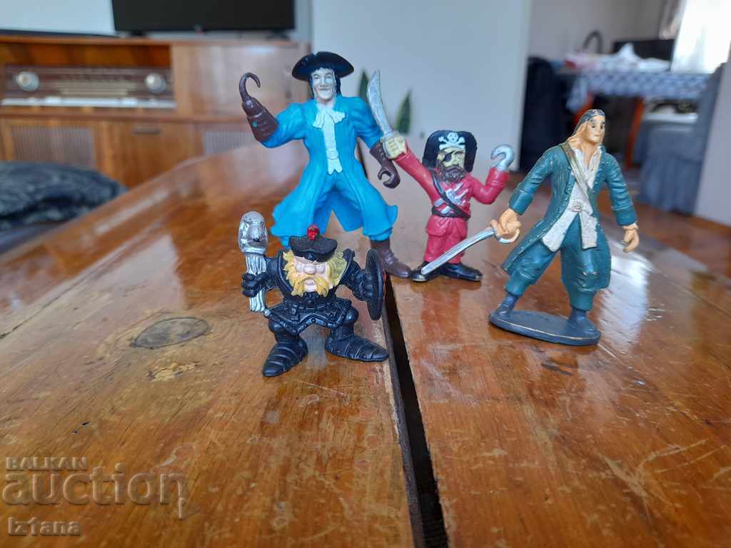 Auction Old figurines, toys Auction Old figurines, toys