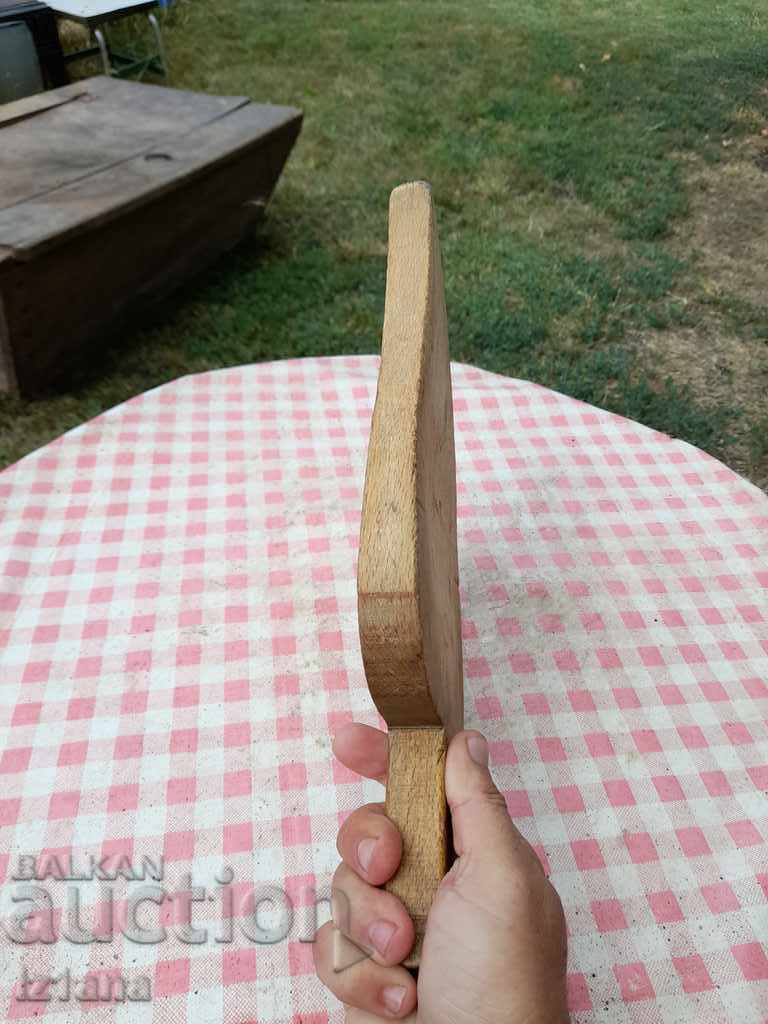 Delivery of Old Cutting Board Delivery of Old Cutting Board