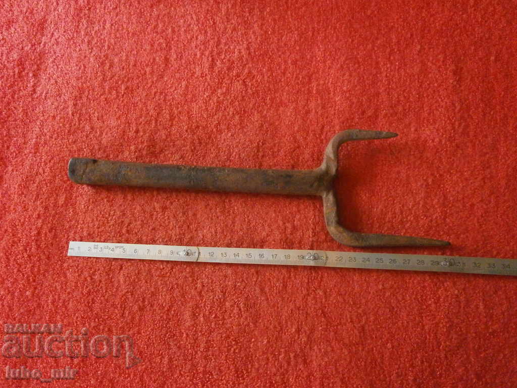 ΑΝΤΙΚΕ ΜΙΚΡΟ ΑΜΟΝΙ με τιμή 4.00 BGN | € 2.05 ΑΝΤΙΚΕ ΜΙΚΡΟ ΑΜΟΝΙ με τιμή 4.00 BGN | € 2.05