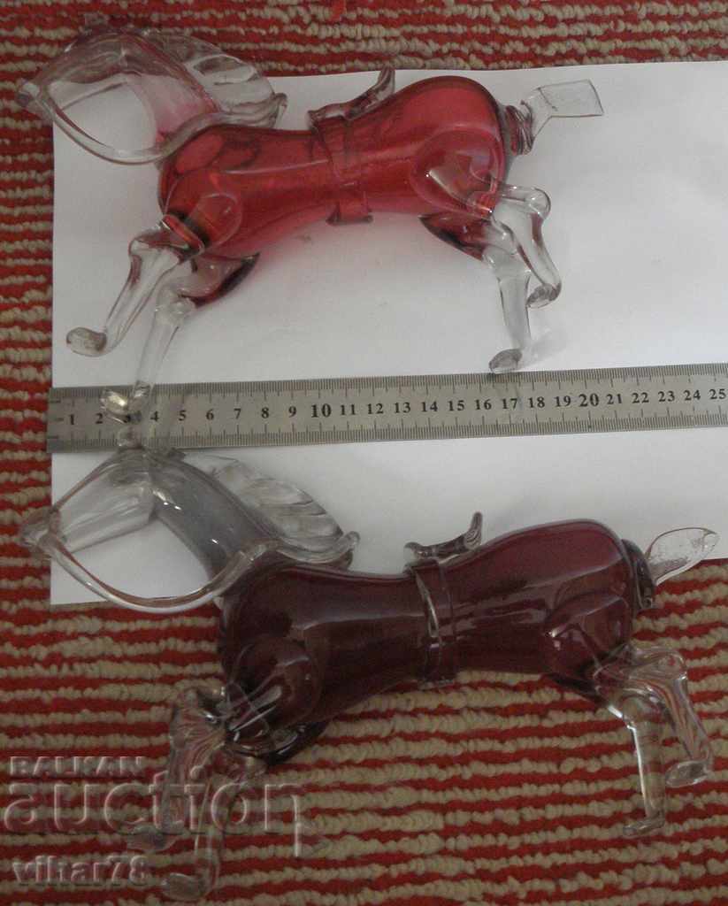 TWO GLASS FIGURES OF HORSES - 6 TWO GLASS FIGURES OF HORSES - 6