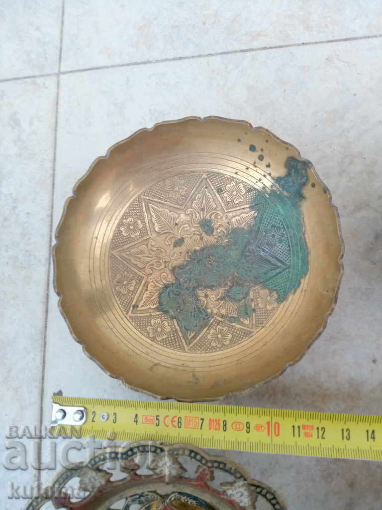 Auction  Old Indian bronze fruit bowls bought