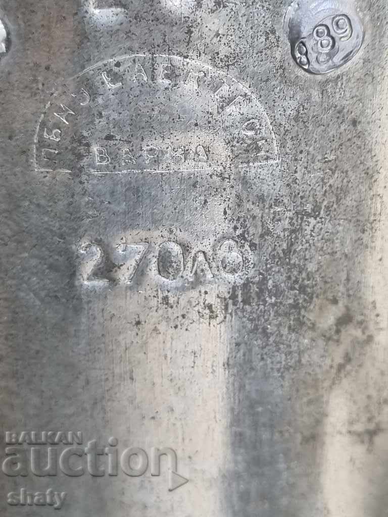 Auction  Old liquid gauges