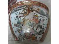 LARGE CHINESE VASE - PERSONAL DELIVERY ONLY