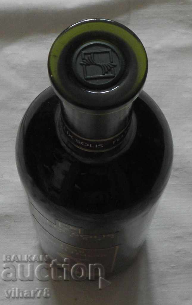 Auction Bottle of red wine-1996 Auction Bottle of red wine-1996