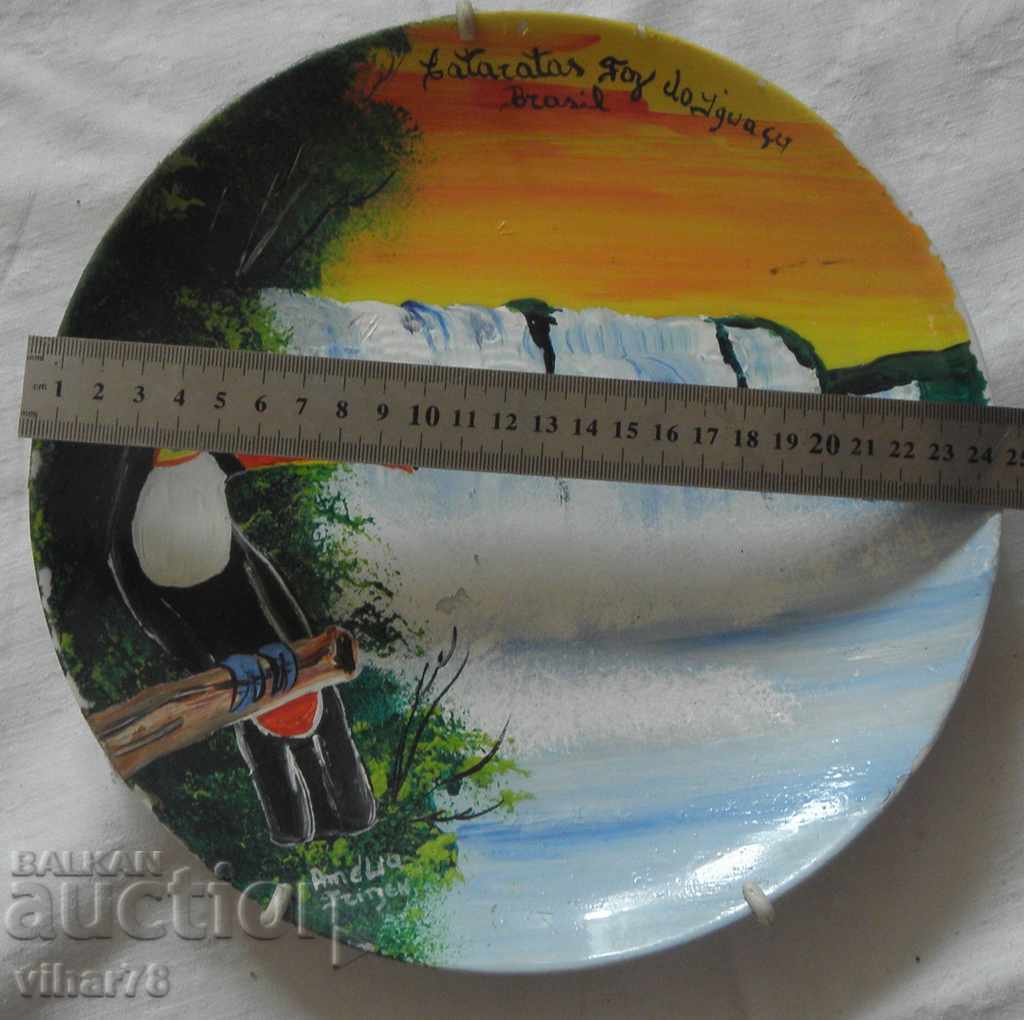 Auction  Painted plate can also be used for a wall