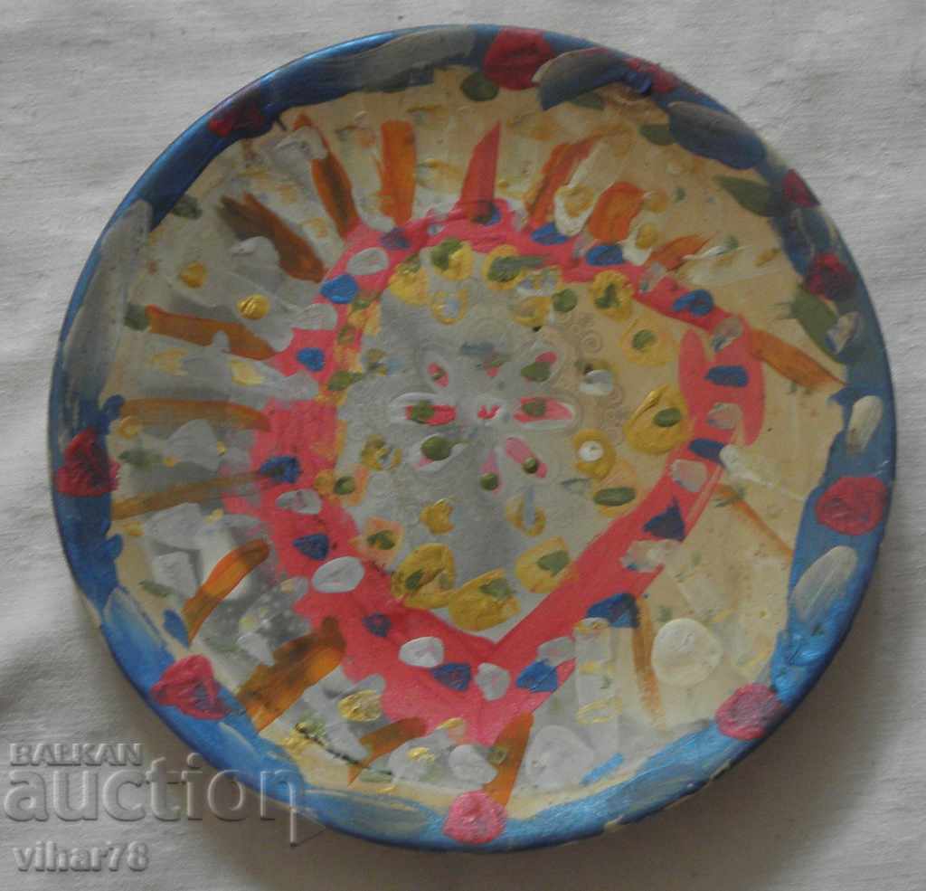 Auction Painted plate Auction Painted plate