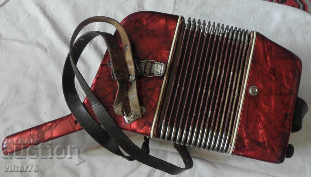 Licitație Acordeon "Weltmeister Stella" 40 bas