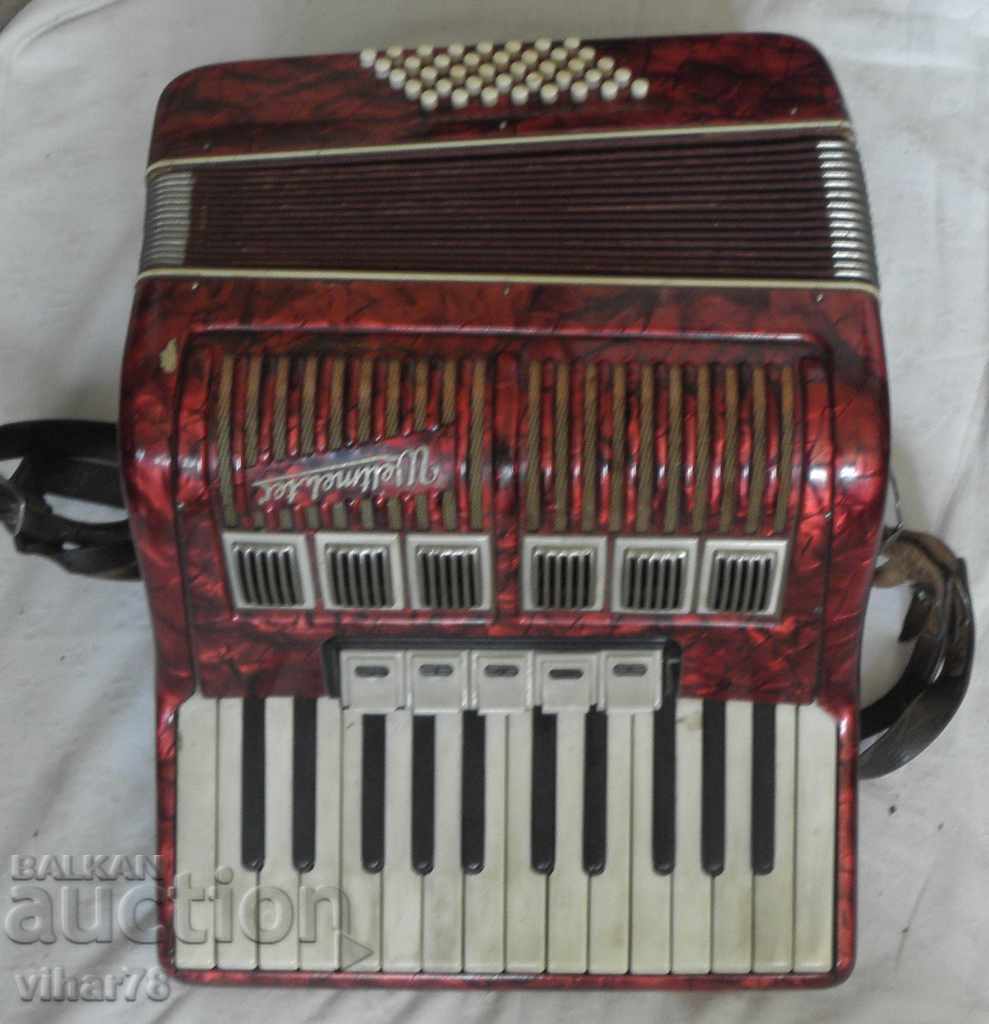 Delivery of Accordion "Weltmeister Stella" 40 bass Delivery of Accordion "Weltmeister Stella" 40 bass