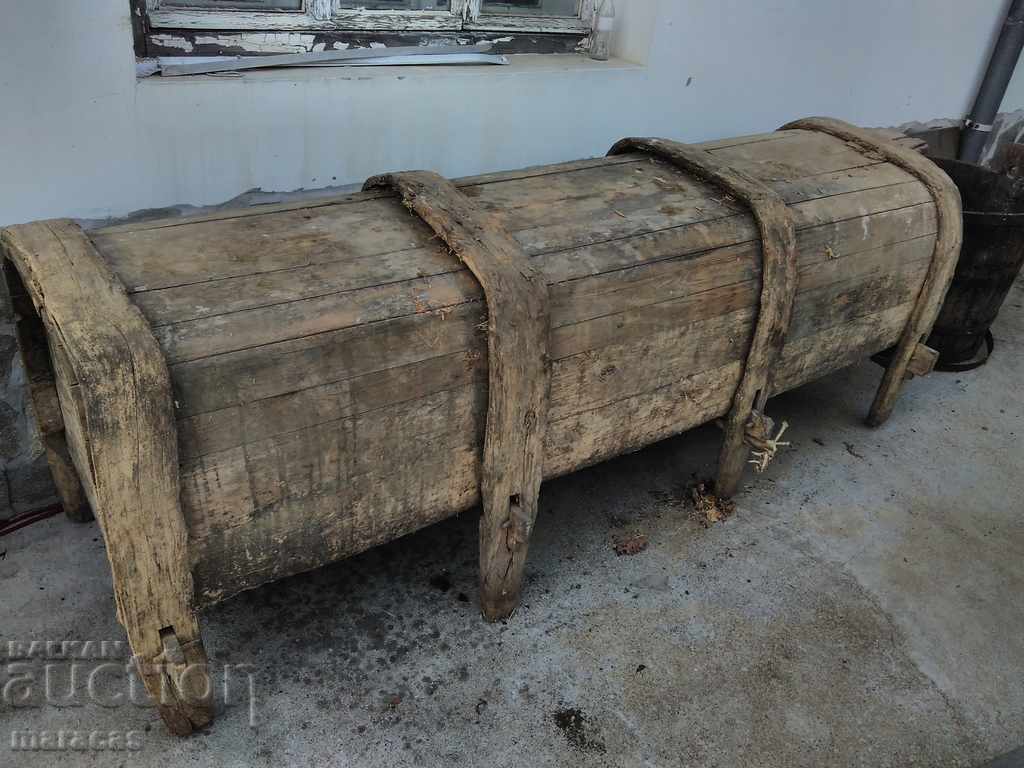 Authentic wooden "ship" for grapes