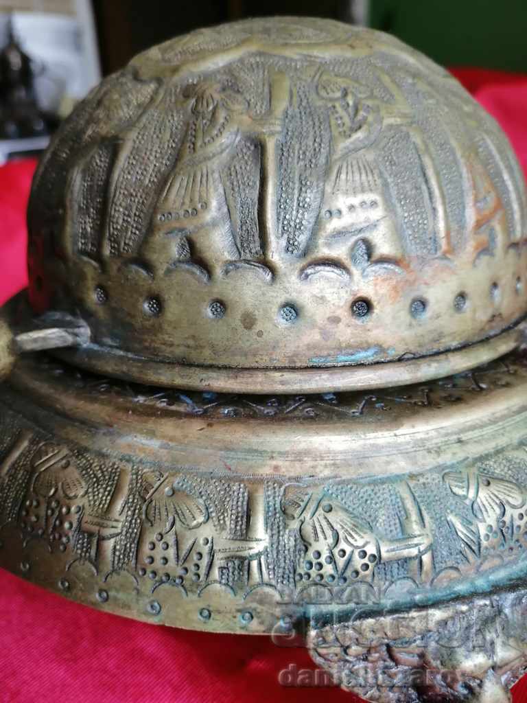 Delivery of Unique Ancient Persian Caviar Court