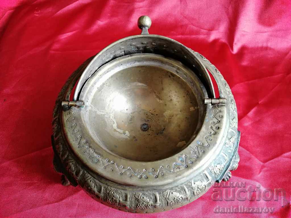 Unique Ancient Persian Caviar Court - 5