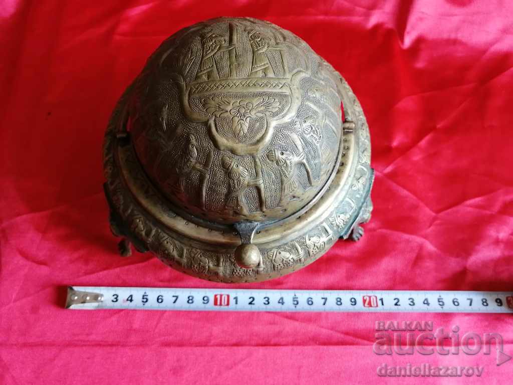 Unique Ancient Persian Caviar Court - 6