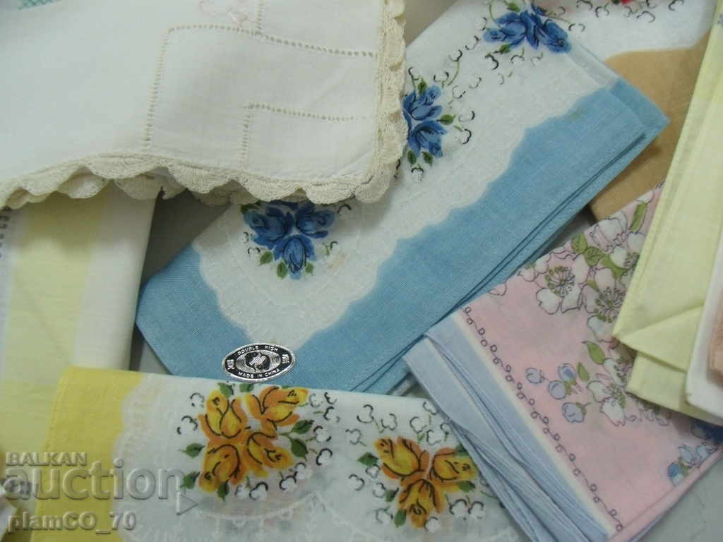 Δημοπρασία 55 * 5516 παλιά μικρή συλλογή από 34 μαντήλια Δημοπρασία 55 * 5516 παλιά μικρή συλλογή από 34 μαντήλια