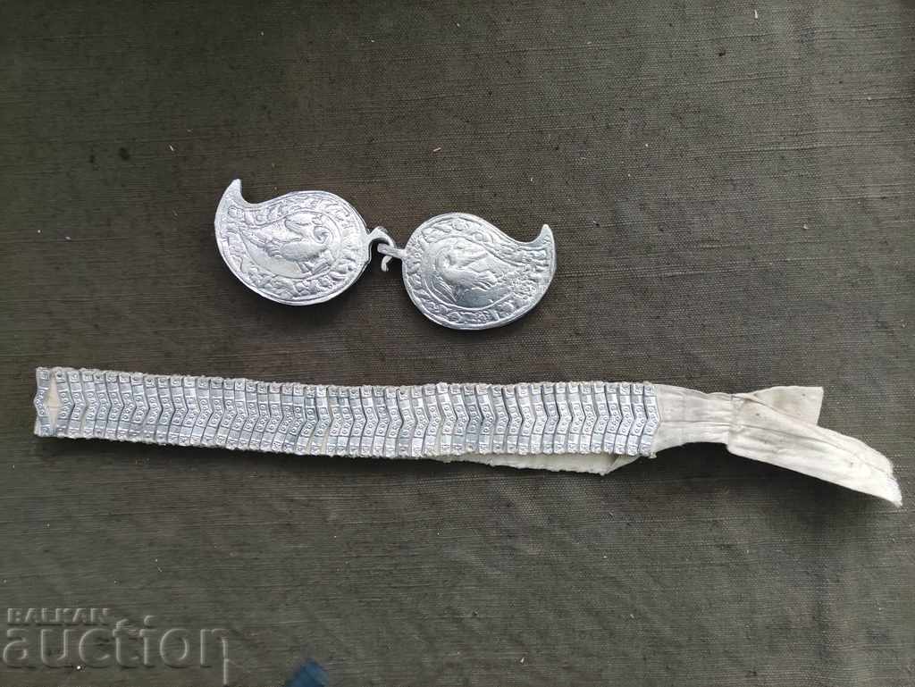 Vând curele cu catarame pentru costum popular, din aluminiu R.P.B