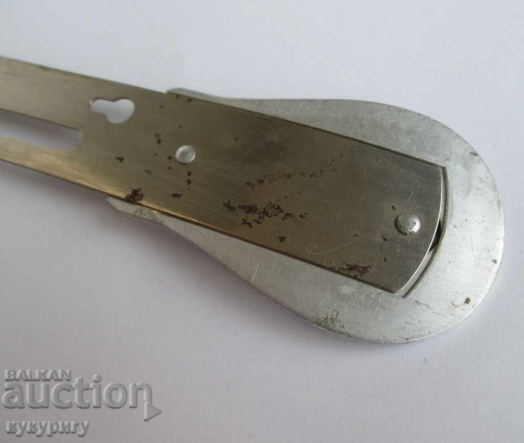 Delivery of Old knife machine for working with wool thread Singer SINGER Delivery of Old knife machine for working with wool thread Singer SINGER