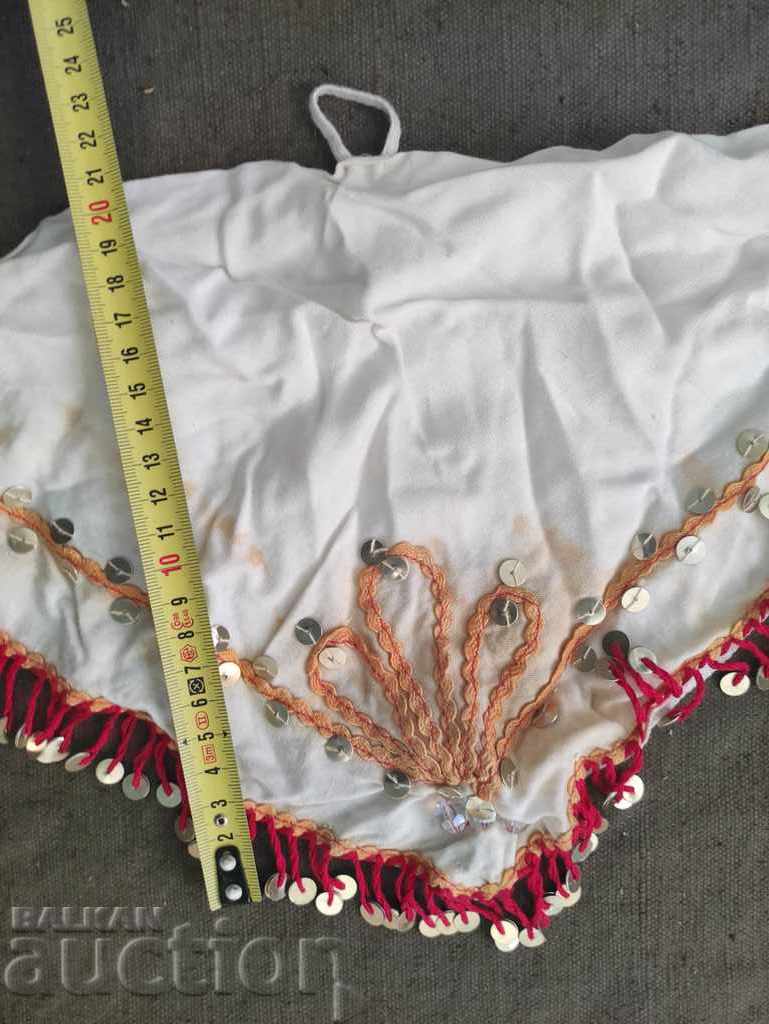 Δημοπρασία ένα παλιό μαντήλι. Μαντήλι από ύφασμα