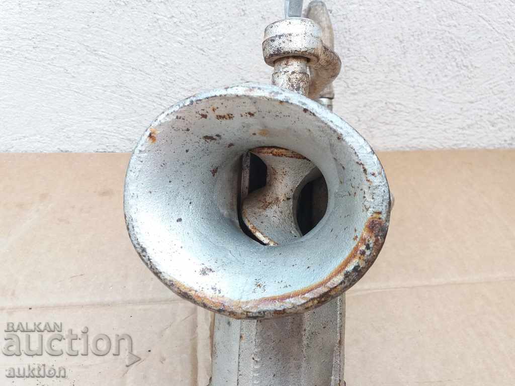 Auction TOMATO, MIND AND OTHER MILLING MACHINE - EXCELLENT 10 NUMBER Auction TOMATO, MIND AND OTHER MILLING MACHINE - EXCELLENT 10 NUMBER