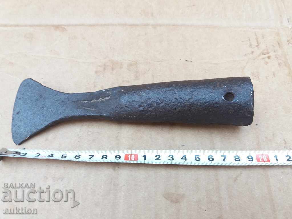 Auction MASSIVE FORGED MILITARY ROLL, SPATULA Auction MASSIVE FORGED MILITARY ROLL, SPATULA