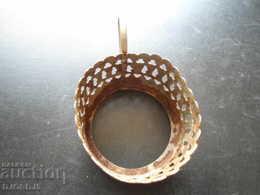 Стар подстакан с цена 2.00 лв. | € 1.02 Стар подстакан с цена 2.00 лв. | € 1.02