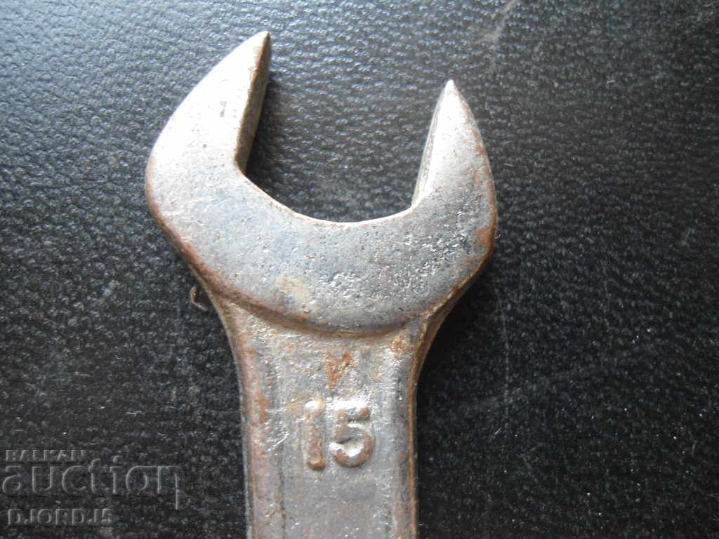 Auction Old key 13-15 Auction Old key 13-15