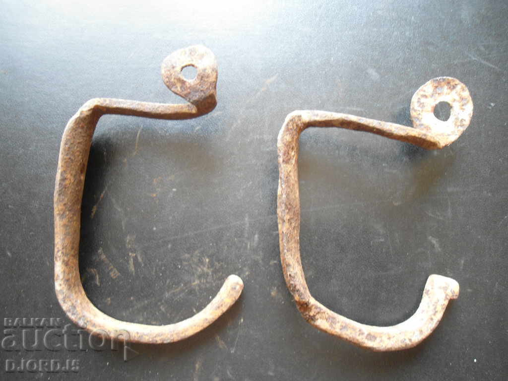 Old wrought iron with price 5.00 BGN | € 2.56 Old wrought iron with price 5.00 BGN | € 2.56