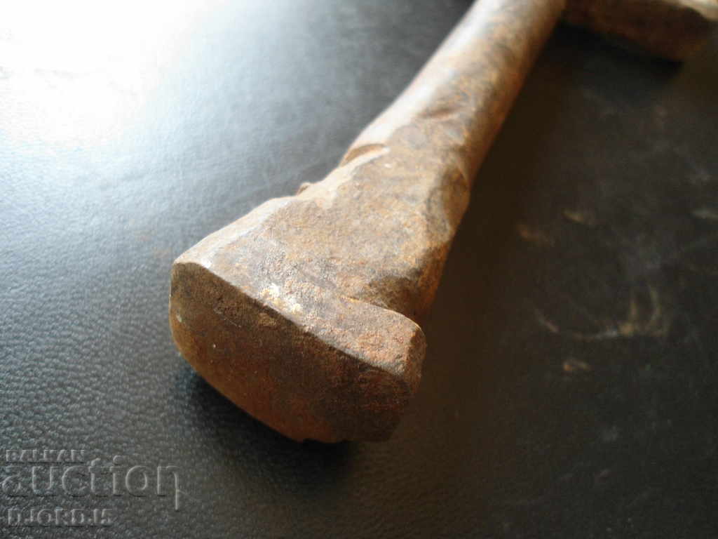 An old anvil with price 5.00 BGN | € 2.56