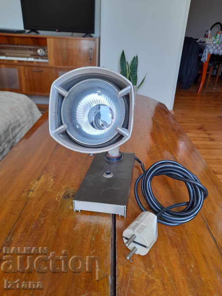 Old table lamp with price 45.00 BGN | € 23.01 Old table lamp with price 45.00 BGN | € 23.01