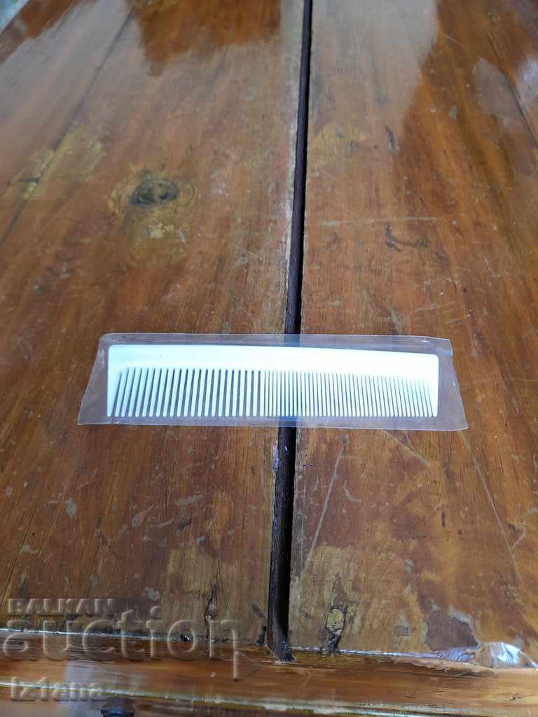 Old comb, comb Old comb, comb