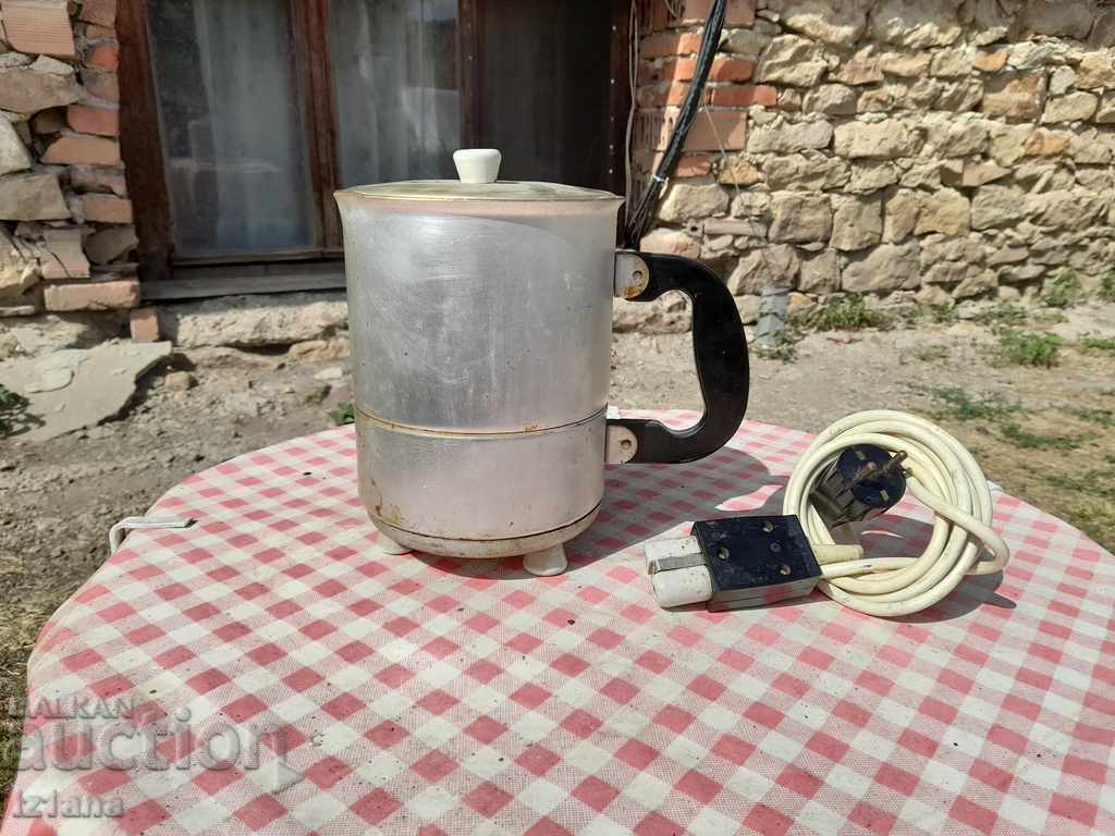 Old aluminum electric kettle Old aluminum electric kettle