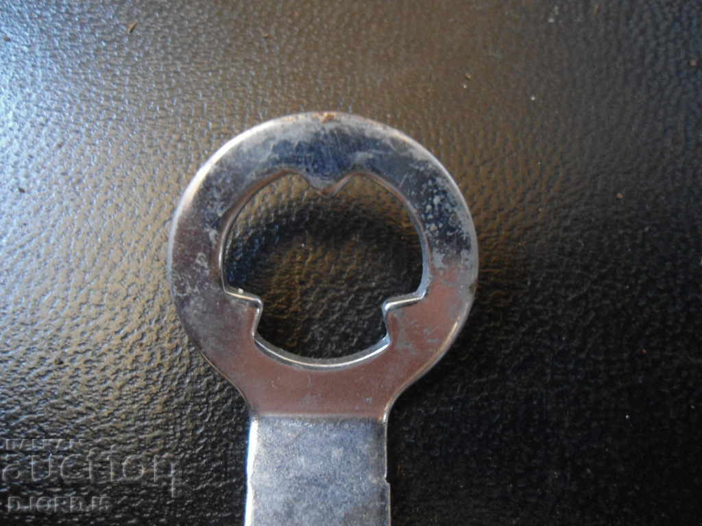 Delivery of Old key, markings