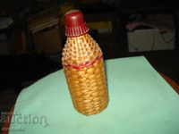 МИНИАТЮРНА плетена дамаджана, бутилка с оплетка, шише, стъко