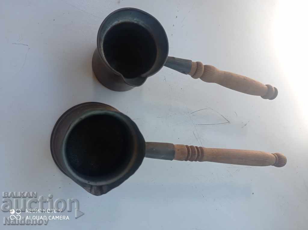 Lot of old pots of copper pots with price 20.00 BGN | € 10.23