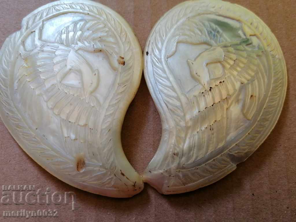 Pair of mother-of-pearl plaques from a belt buckle, early 19th century, belt buckles, traditional costume with price 346.00 BGN | € 176.91