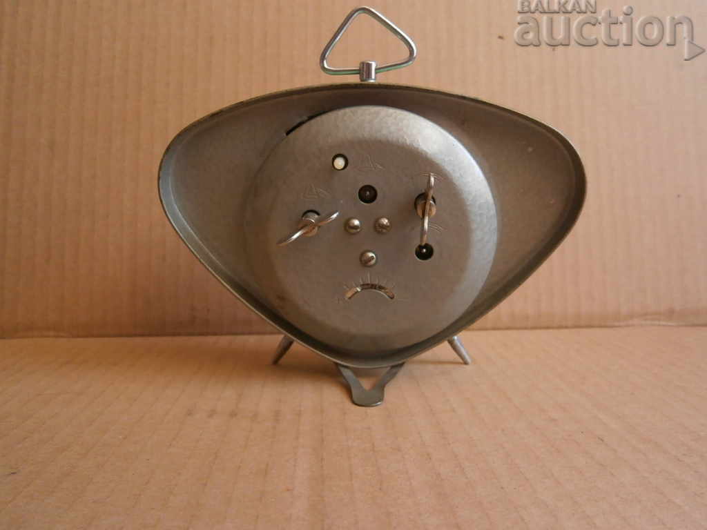 Delivery of NOT working alarm clock 70s MADE IN CHINA vintage retro Delivery of NOT working alarm clock 70s MADE IN CHINA vintage retro