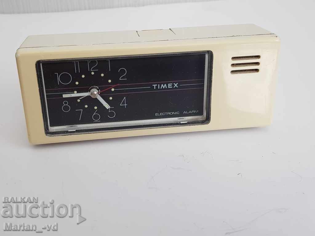 Desktop Japanese mini quartz alarm clock Timex with price 30.00 BGN | € 15.34 Desktop Japanese mini quartz alarm clock Timex with price 30.00 BGN | € 15.34