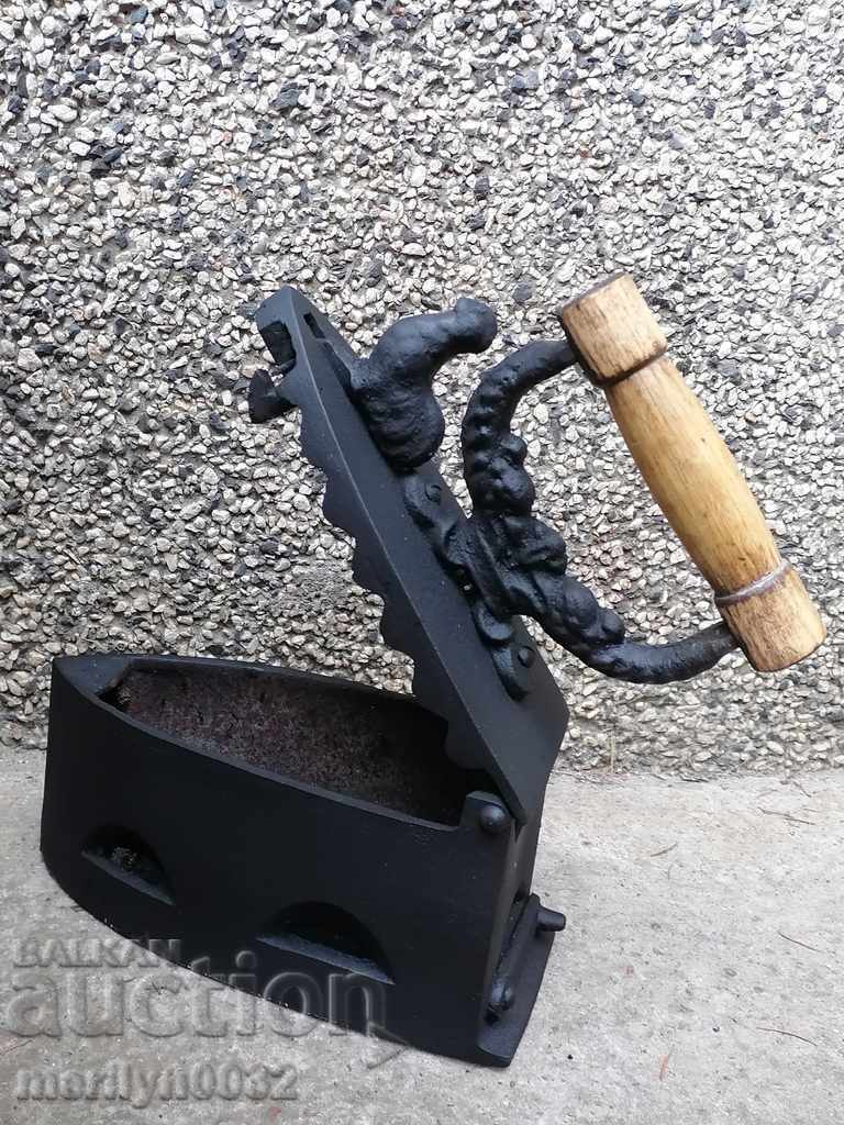 Доставка на Стара ютия на жар