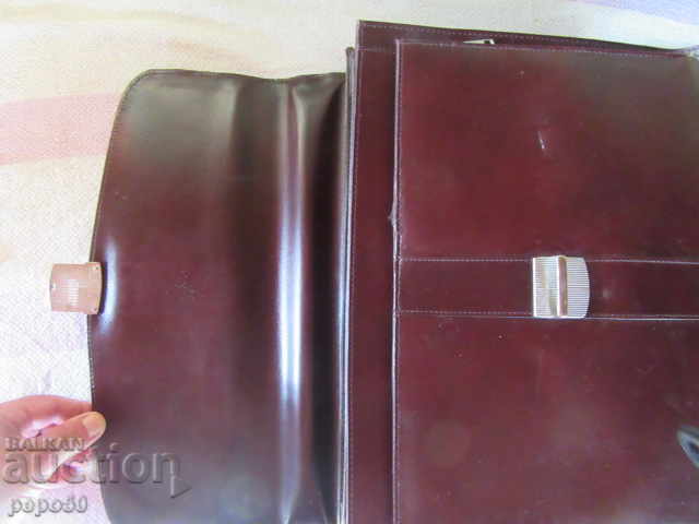 Δημοπρασία ΠΑΛΙΑ ΔΕΡΜΑΤΙΝΗ ΤΣΑΝΤΑ ΡΩΣΙΚΗΣ ΔΙΠΛΩΜΑΤΟΣ - ΕΣΣΔ Δημοπρασία ΠΑΛΙΑ ΔΕΡΜΑΤΙΝΗ ΤΣΑΝΤΑ ΡΩΣΙΚΗΣ ΔΙΠΛΩΜΑΤΟΣ - ΕΣΣΔ