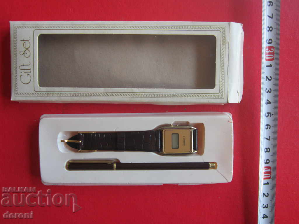 Подаръчен комплект часовник писалка химикал с цена 15.00 лв. | € 7.67 Подаръчен комплект часовник писалка химикал с цена 15.00 лв. | € 7.67