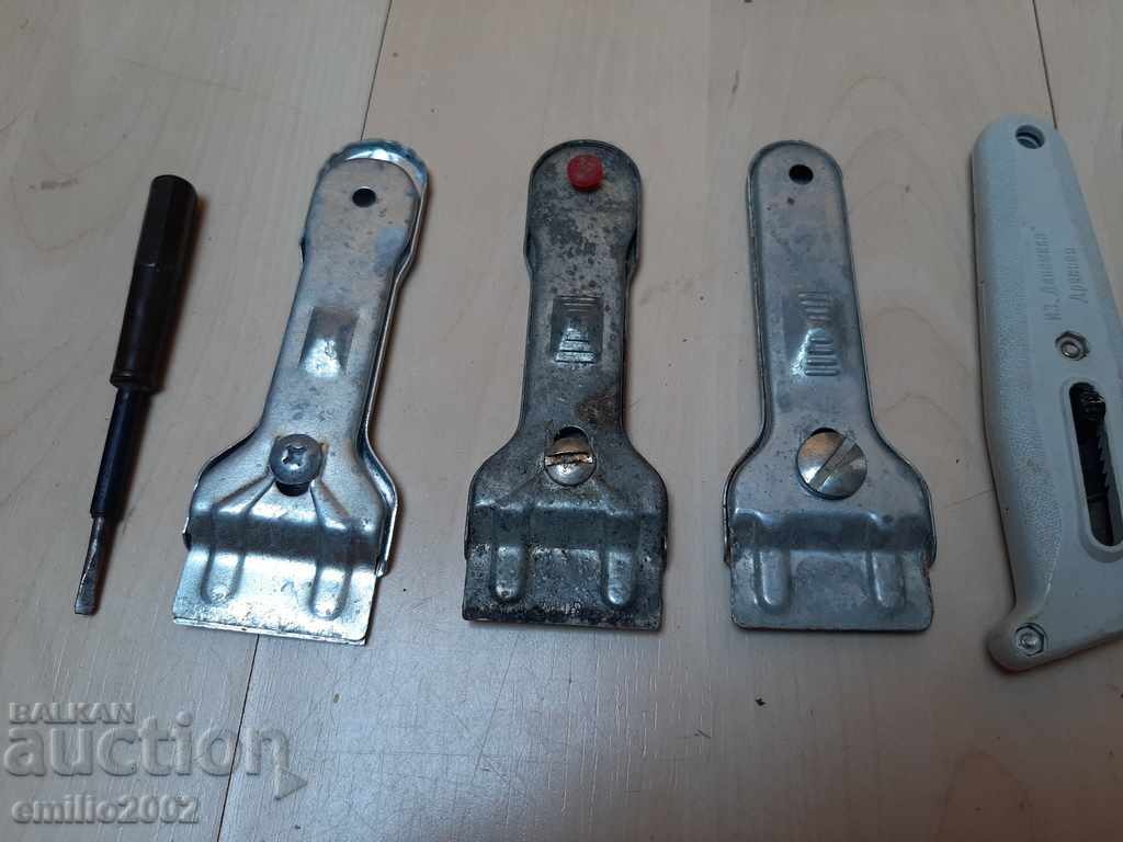 unelte cu preț 5.00 BGN | € 2.56 unelte cu preț 5.00 BGN | € 2.56