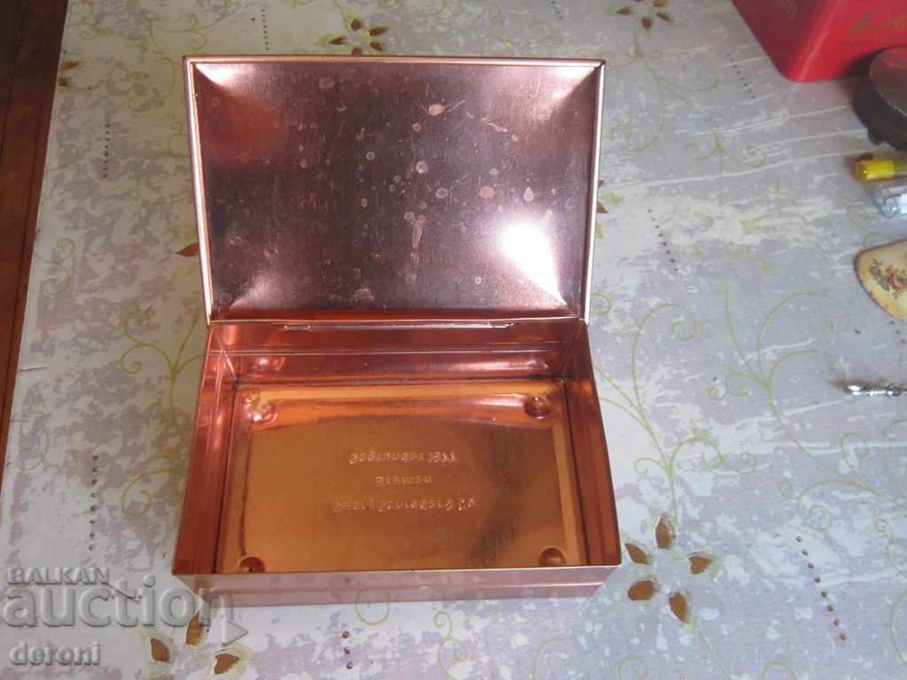 Delivery of German tin can