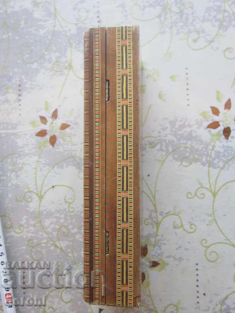 Auction  Unique wooden jewelry box 1