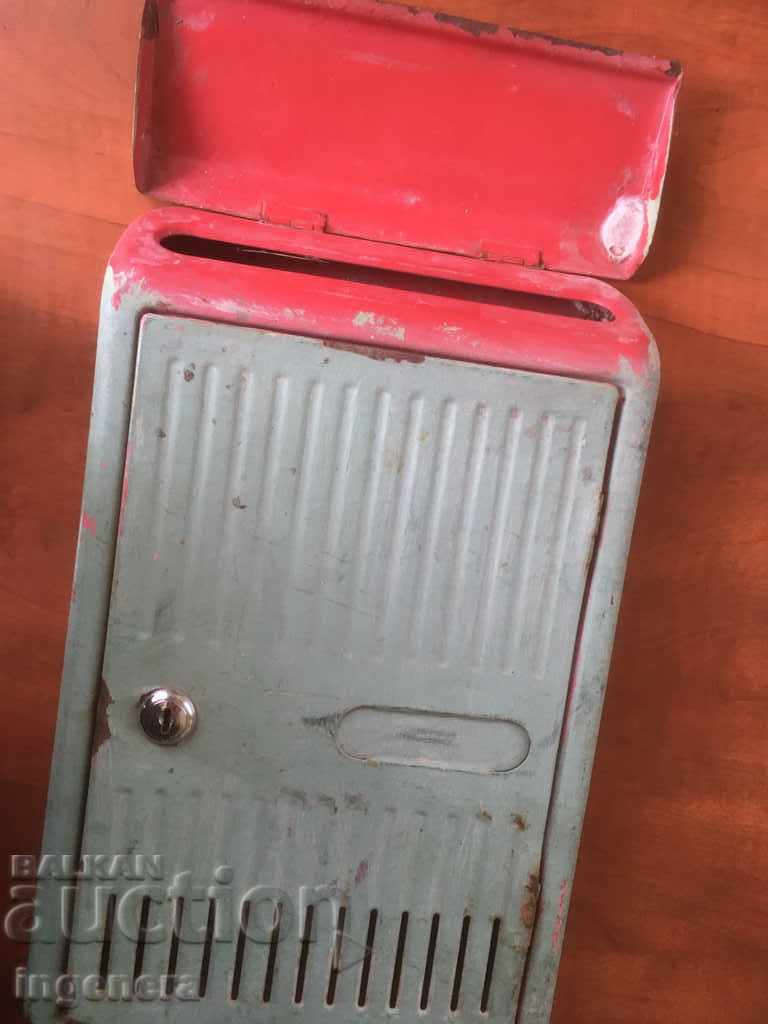 Auction POST BOX METAL OLD Auction POST BOX METAL OLD