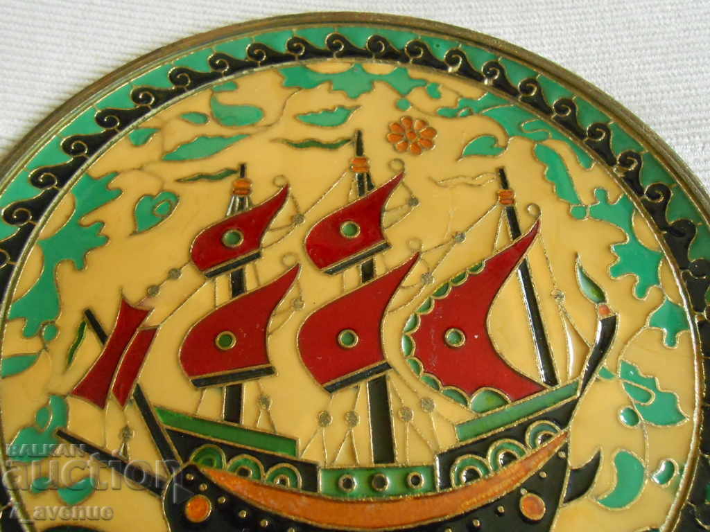 Decorative plate with enamel, quality and original 18 cm with price 199.00 BGN | € 101.75 Decorative plate with enamel, quality and original 18 cm with price 199.00 BGN | € 101.75