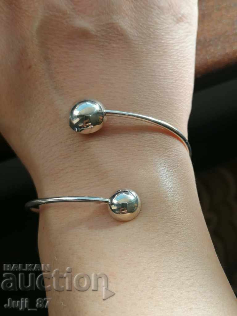 New silver hard bracelet