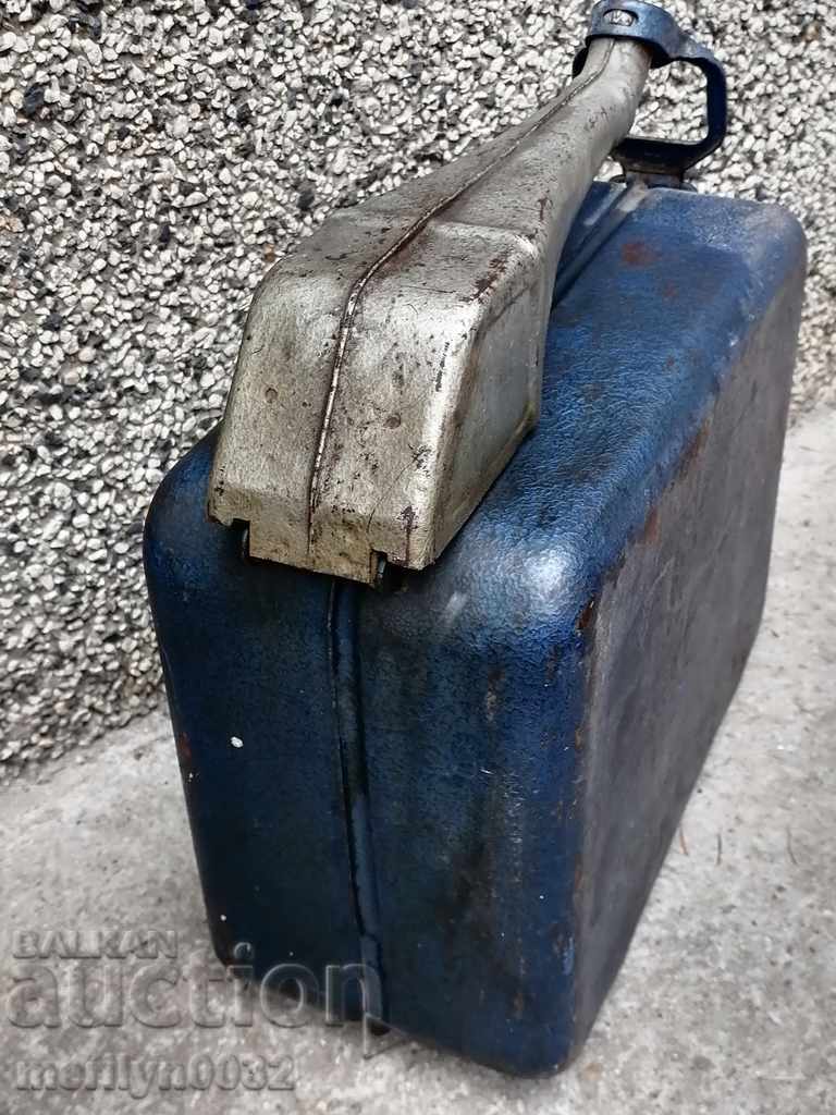 Auction  German tube 5 liters of German fuel strong
