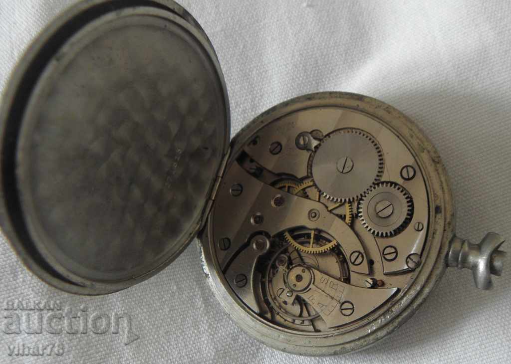 pocket watch--POCKETS-DOES NOT WORK FOR REPAIR OR SPARE - 5 pocket watch--POCKETS-DOES NOT WORK FOR REPAIR OR SPARE - 5